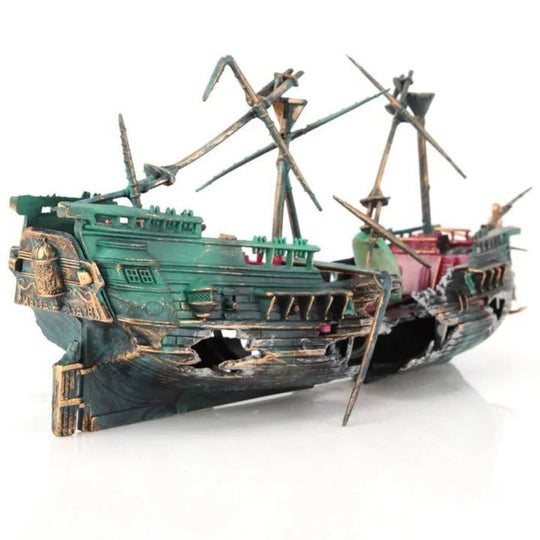 Aquarium Decoration with Sunken Boat and Realistic Design