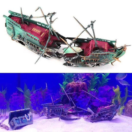 Aquarium Decoration with Sunken Boat and Realistic Design