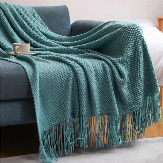 Blanket with Merino-Style Design and Tassels