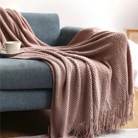 Blanket with Merino-Style Design and Tassels