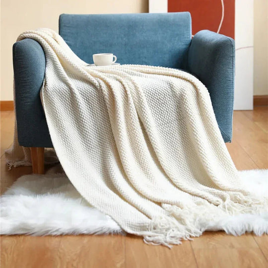 Blanket with Merino-Style Design and Tassels