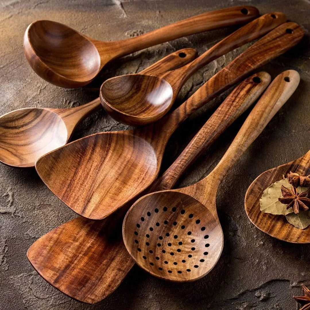 Cookware Set with Teak Utensils and Eco-Friendly Design