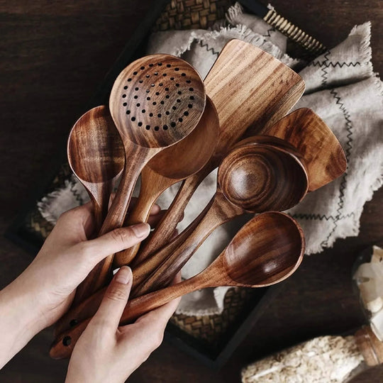 Cookware Set with Teak Utensils and Eco-Friendly Design