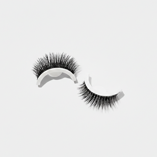 Eyelashes with Self-Adhesive Design and Reusable Style