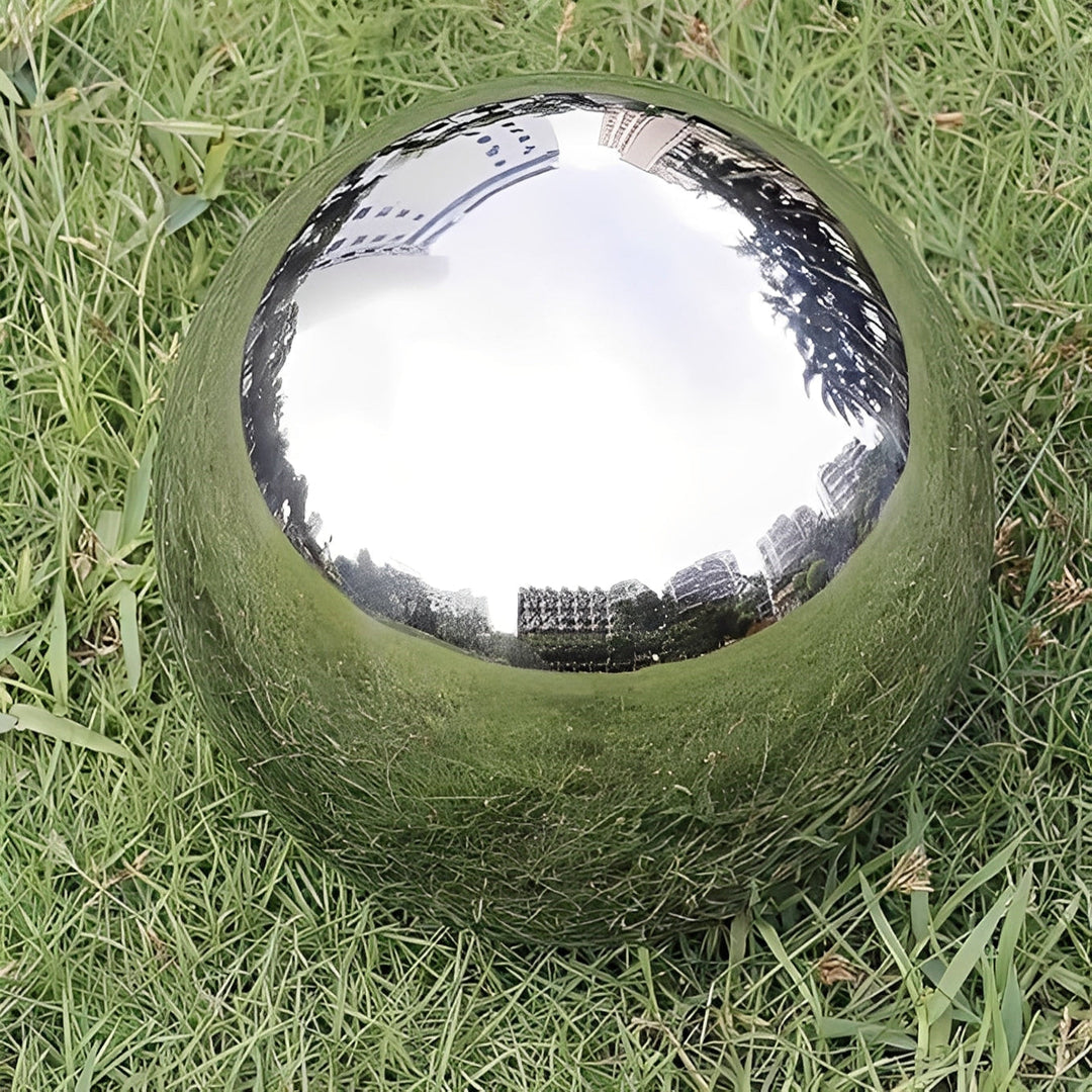 Garden Decor with Stainless Steel Balls and Reflective Finish