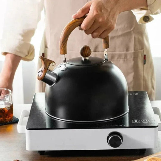 Kettle with Whistling Design and Insulated Handle