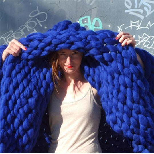 Knit Blanket with Soft Fabric and Decorative Style