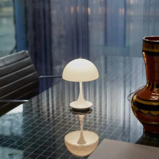 Lamp with Wireless LED and Rechargeable Battery