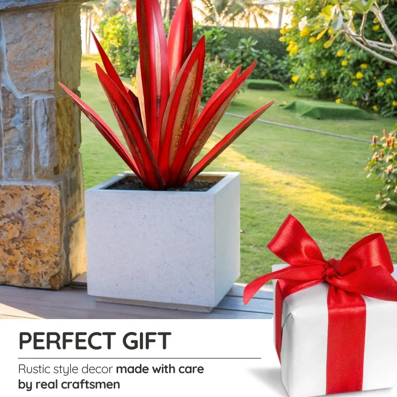 Metal Plant Decor with Agave Americana Design
