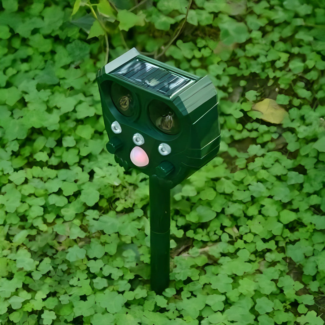 Snake Repellent with Solar Power and Motion Detection