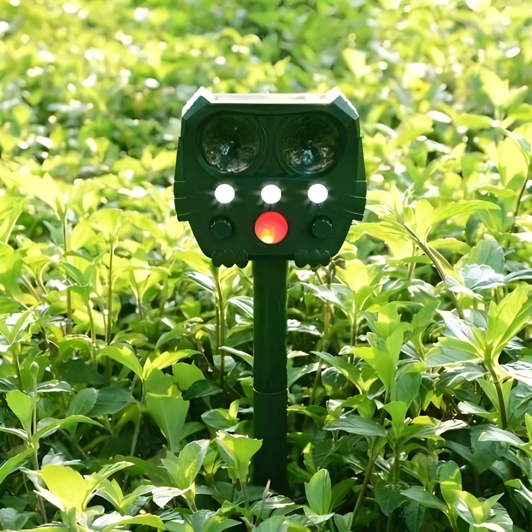 Snake Repellent with Solar Power and Motion Detection
