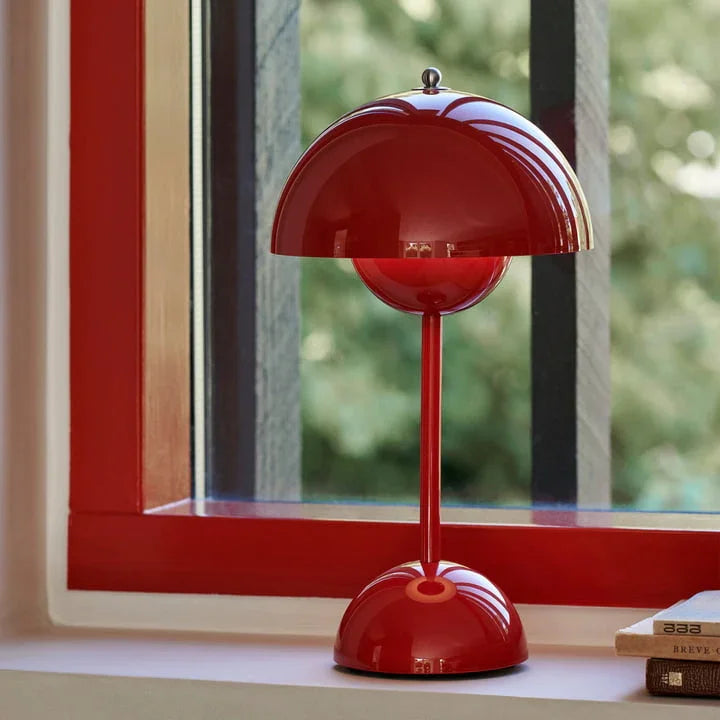 Table Lamp with Rechargeable Battery and White Dome